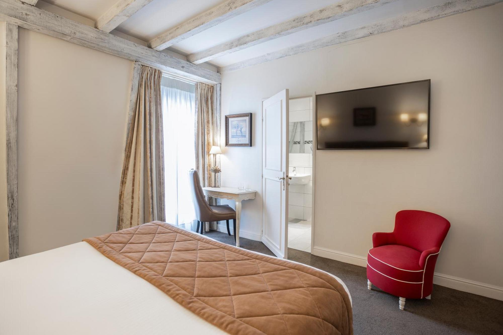Superior Queen Room